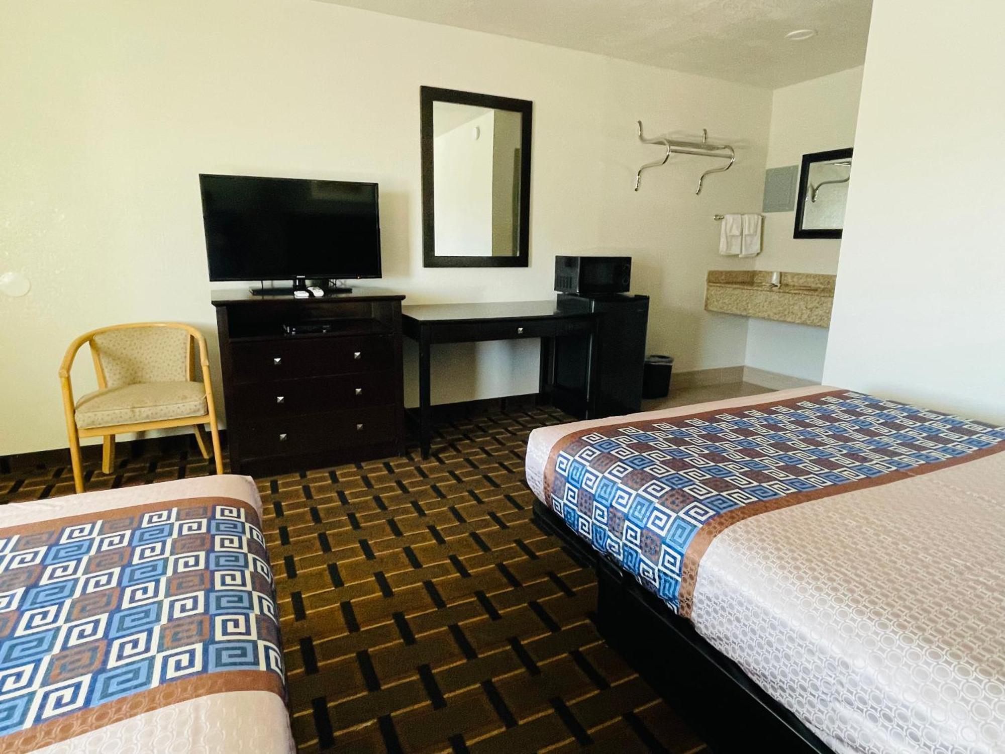 Budget Inn Ada Dış mekan fotoğraf