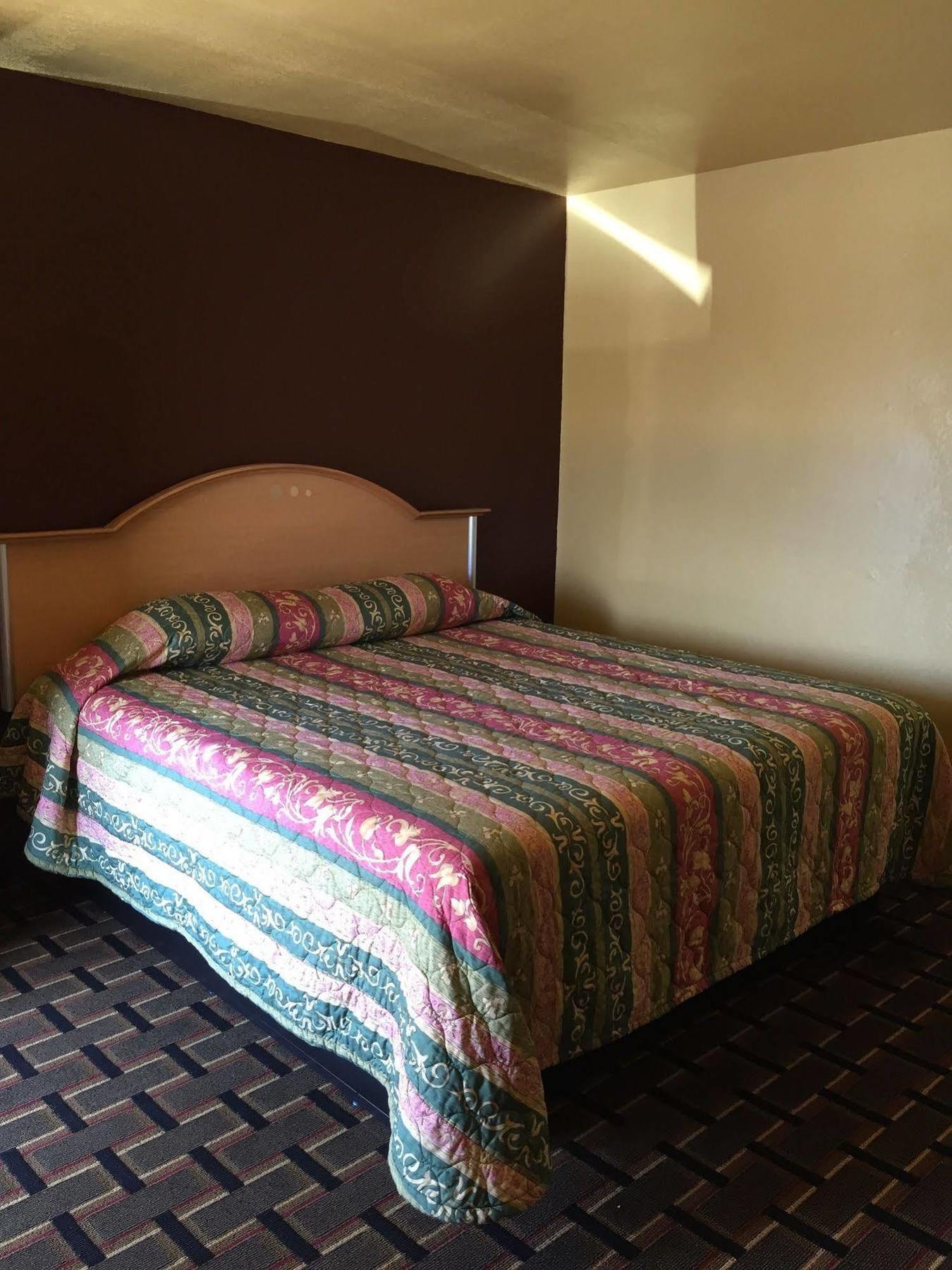 Budget Inn Ada Dış mekan fotoğraf